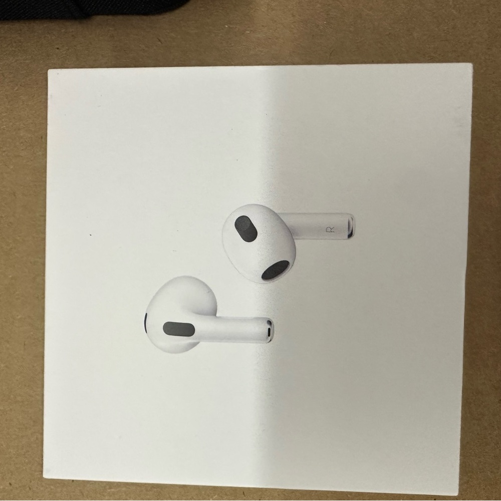 Apple AirPods (3rd Gen)  - White